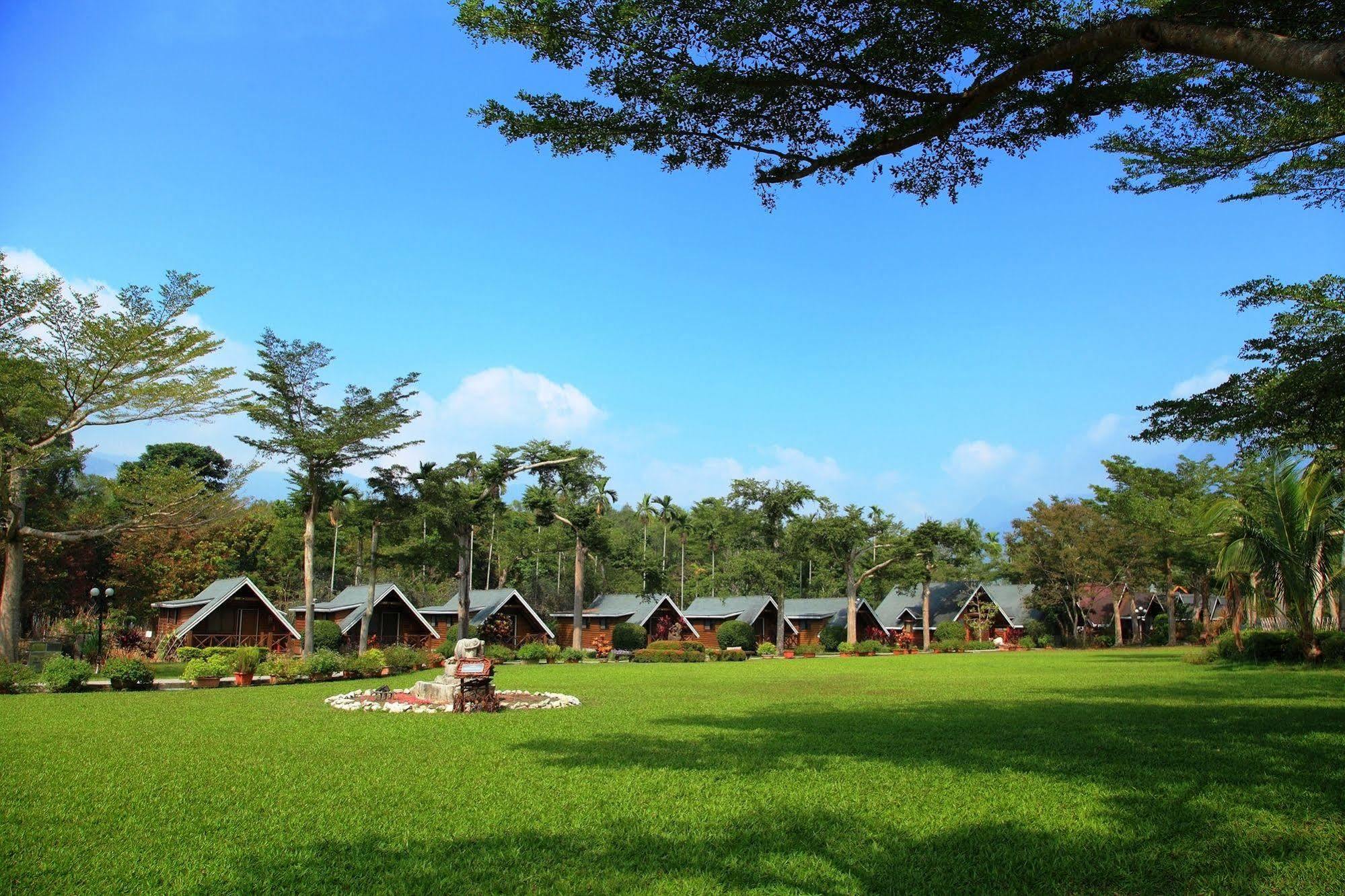 Atunas Holiday Country Dapu Exterior photo
